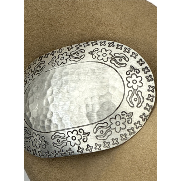 Oval Hammered Stamped Metal Belt Buckle Silver Tone Handmade India Vintage - Picture 4 of 14